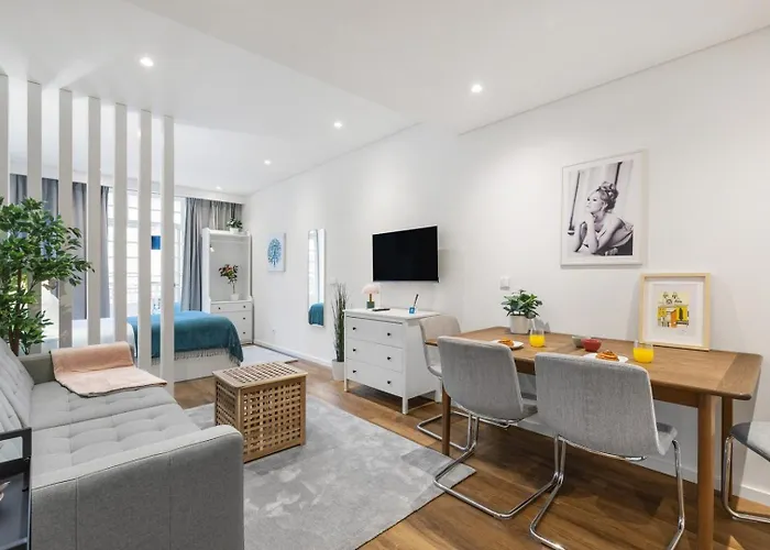 Serene @ Marquesa Palace *