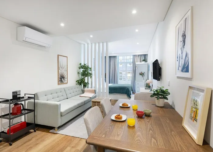 Serene @ Marquesa Palace *