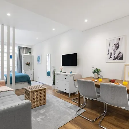 Serene @ Marquesa Palace *